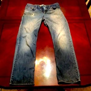 Jean wrangler super comfortable